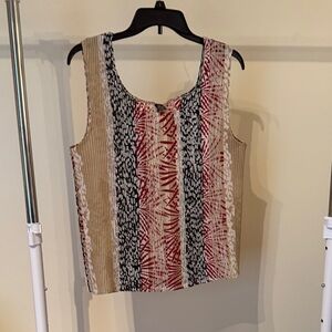 Elegant Red and Black Patterned Tank Top F74